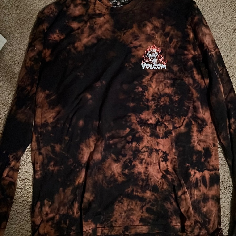 Volcom bleach dyed shirt